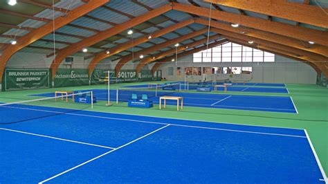 tennishalle schlieren|Tennis spielen 